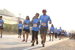 BIB: 8628, 8642
                            <button type="button" onclick="openModal(3106949)" class="btn btn-primary btn-sm float-right btn-popup" data-toggle="modal" data-target=".modal-high-quality">
                        <i class="fas fa-shopping-cart"></i> Add to Cart
                    </button>
                                            <button type="button" onclick="isThisMe(3106949, true)" class="btn btn-success btn-sm float-right btn-popup btn-isme hidden" data-toggle="tooltip" data-placement="bottom" title="นี่คือรูปของคุณใช่ไหม คลิกที่นี่เพื่อเอาเข้าอัลบั้ม">
                        <i class="fas fa-plus"></i> Add to album
                    </button>
                    <button type="button" onclick="isThisMe(3106949, false)" class="btn btn-warning btn-sm float-right btn-popup btn-isnotme hidden">
                        <i class="fas fa-ban"></i> Remove from album
                    </button>